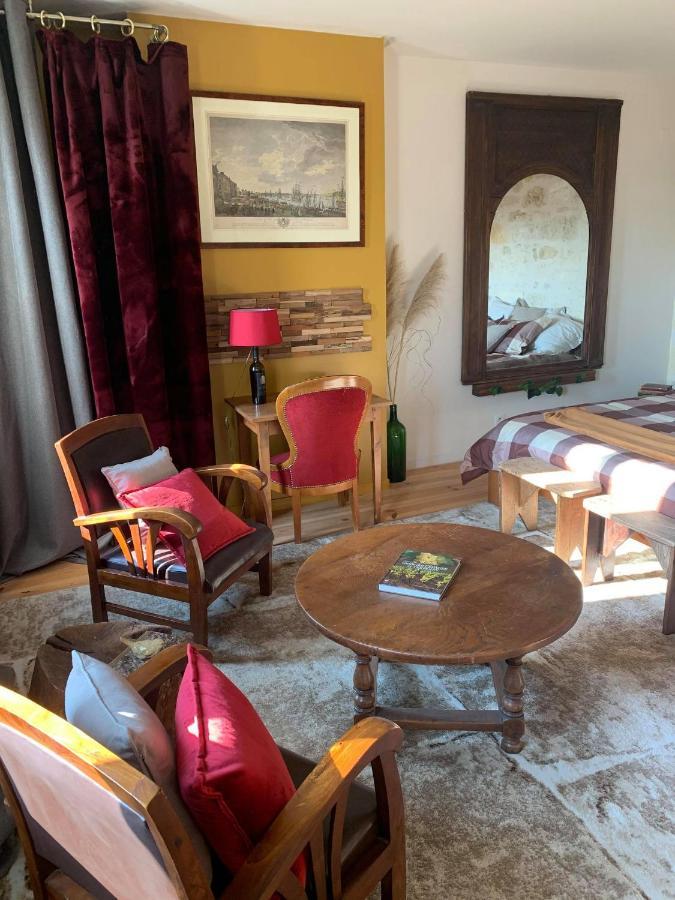 Chambre Vigne, Piscine Spa Fitness Lugon et l’Ile du Carney Buitenkant foto